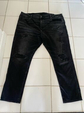 Men's Black Distressed Jeans